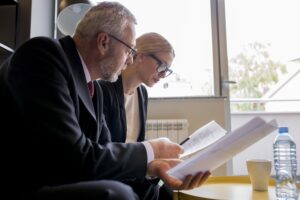 Contrato mercantil revisado por abogado en España