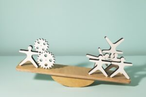 Comparativa entre contrato mercantil y contrato laboral en España